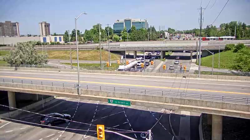 Traffic camera image at 2025-06-30 17:25:24