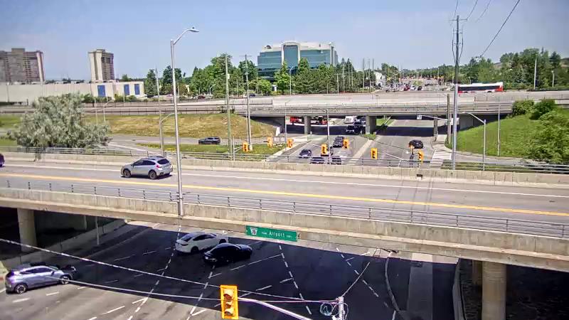 Traffic camera image at 2025-06-30 17:40:15