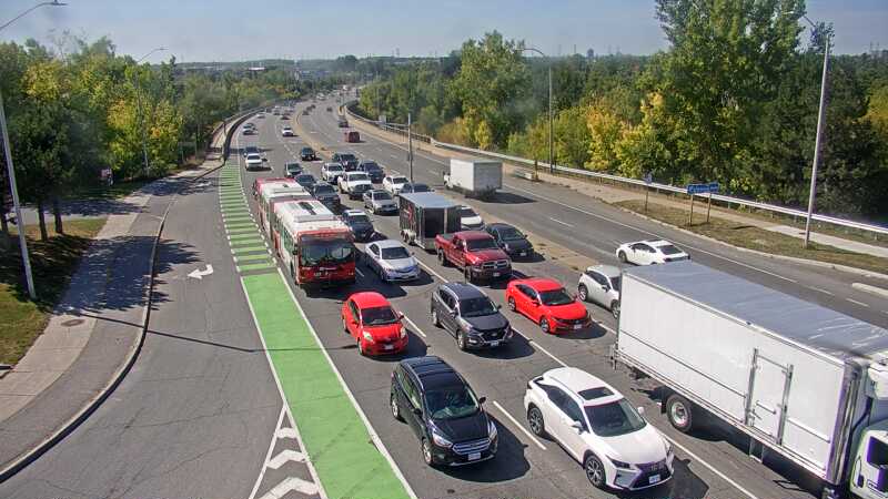 Traffic camera image at 2025-09-15 18:15:13