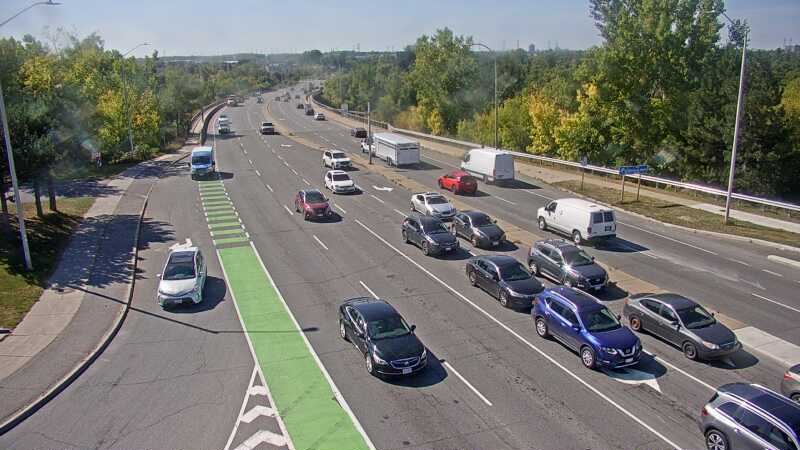 Traffic camera image at 2025-09-15 18:35:15
