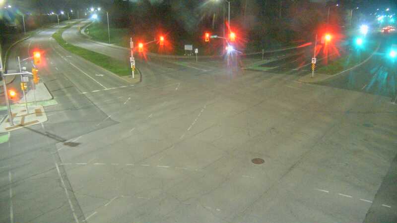 Traffic camera image at 2025-05-09 05:40:11