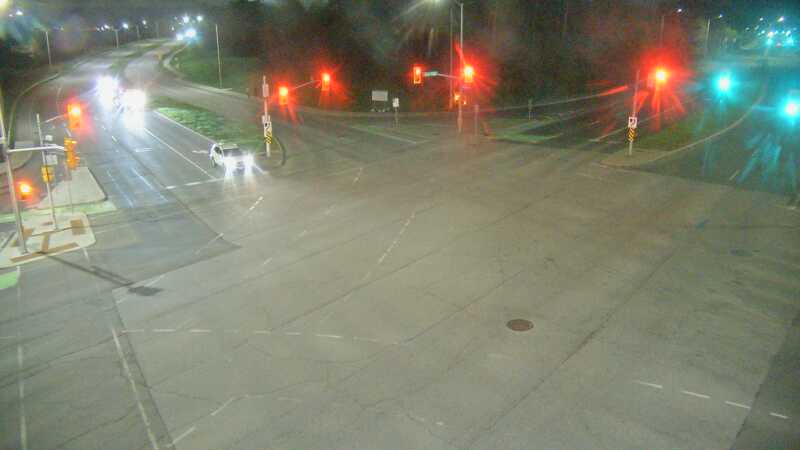 Traffic camera image at 2025-05-09 06:30:10