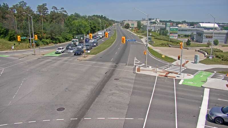 Traffic camera image at 2025-06-30 17:40:15