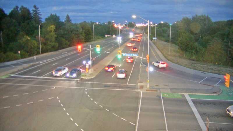 Traffic camera image at 2025-08-25 00:20:15