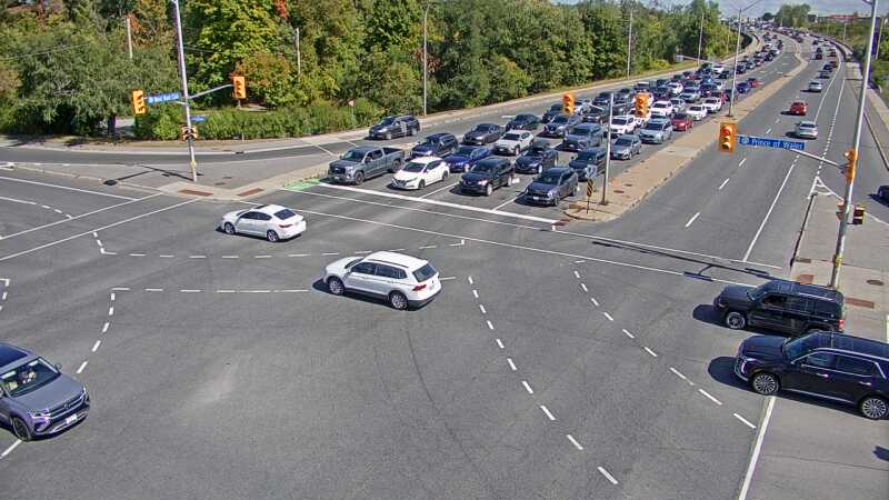 Traffic camera image at 2025-09-14 17:35:13