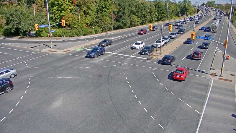 Traffic camera image at 2025-09-14 18:00:33