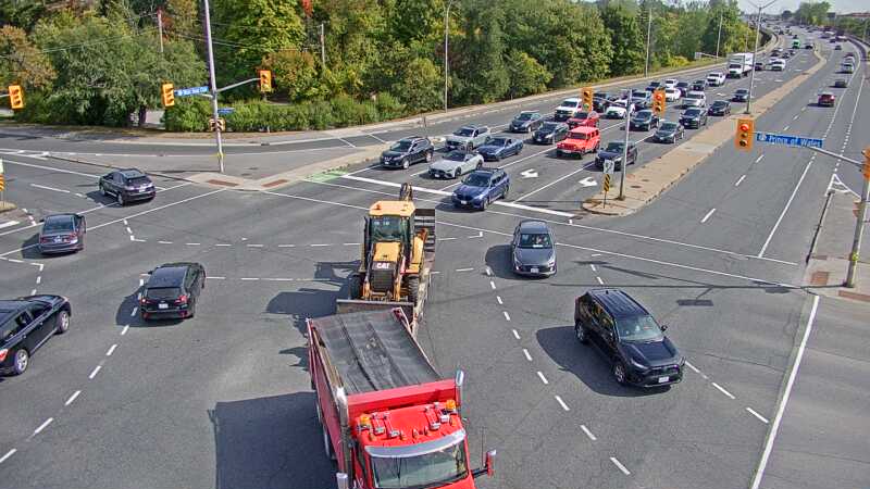 Traffic camera image at 2025-09-17 15:40:12