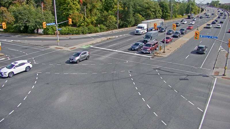 Traffic camera image at 2025-09-17 15:45:16