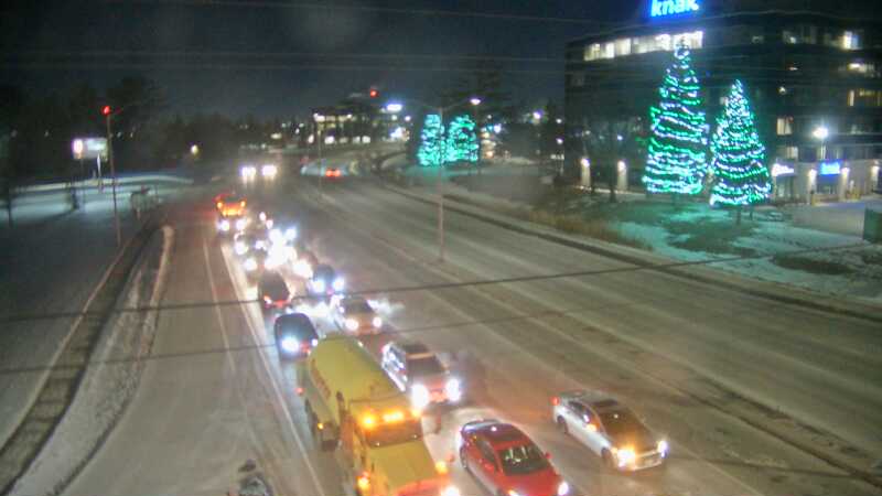 Traffic camera image at 2025-01-22 11:30:47