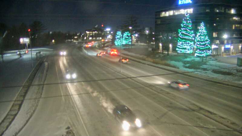 Traffic camera image at 2025-01-22 11:35:47