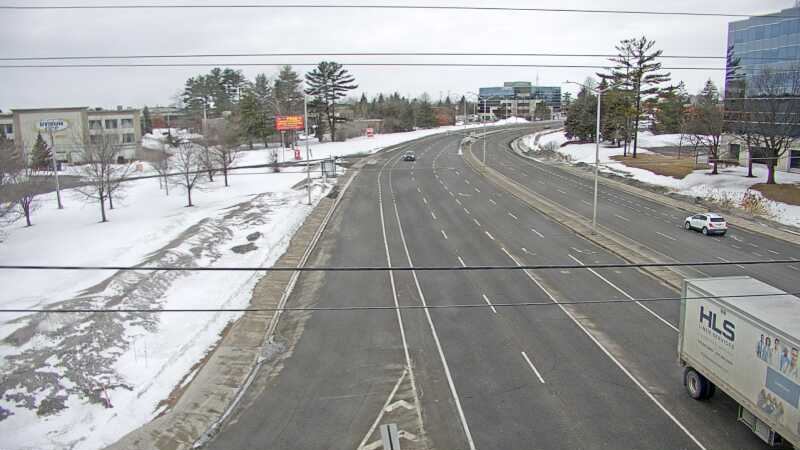 Traffic camera image at 2025-03-09 13:45:30