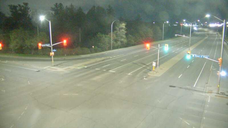 Traffic camera image at 2025-05-09 05:50:13