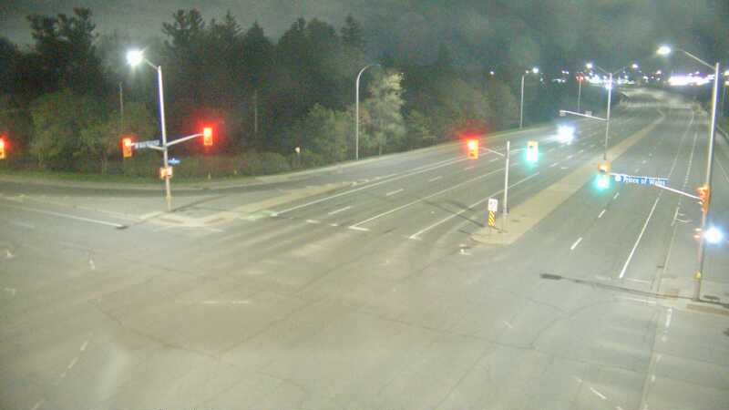 Traffic camera image at 2025-05-09 06:00:13