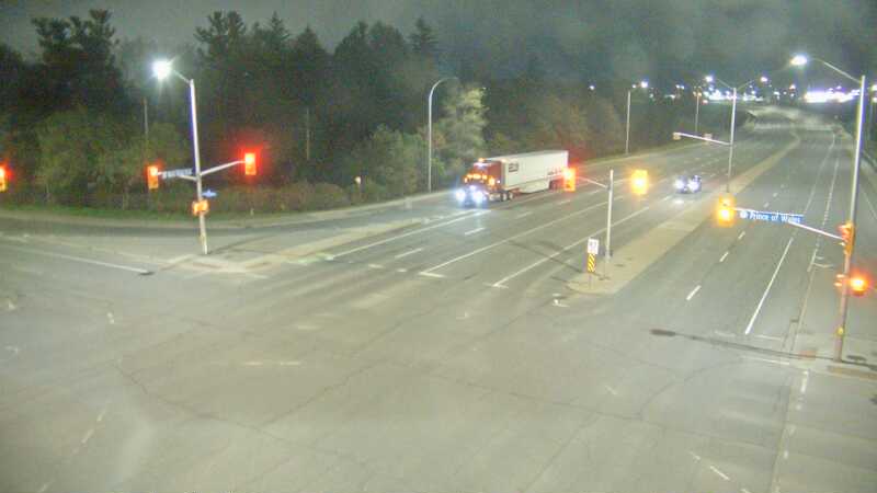Traffic camera image at 2025-05-09 06:55:22