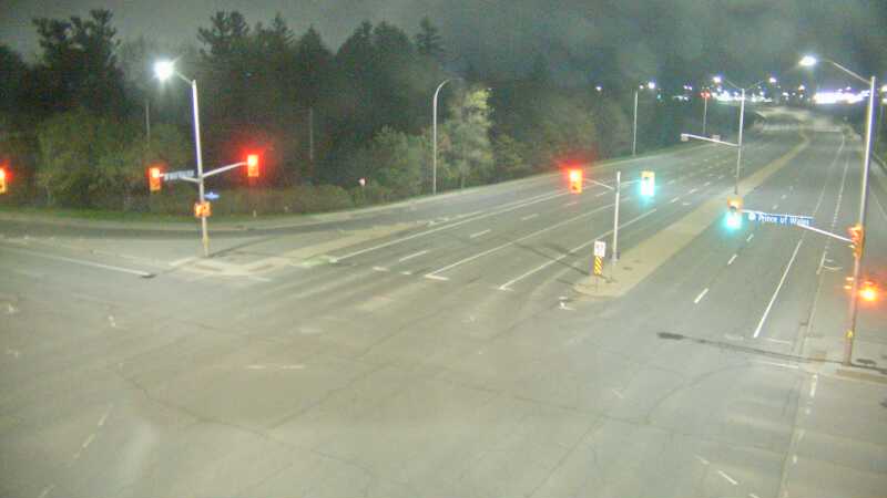 Traffic camera image at 2025-05-09 07:00:14