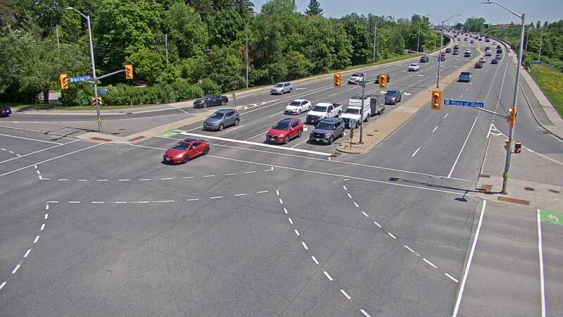 Traffic camera image at 2025-06-30 17:05:22