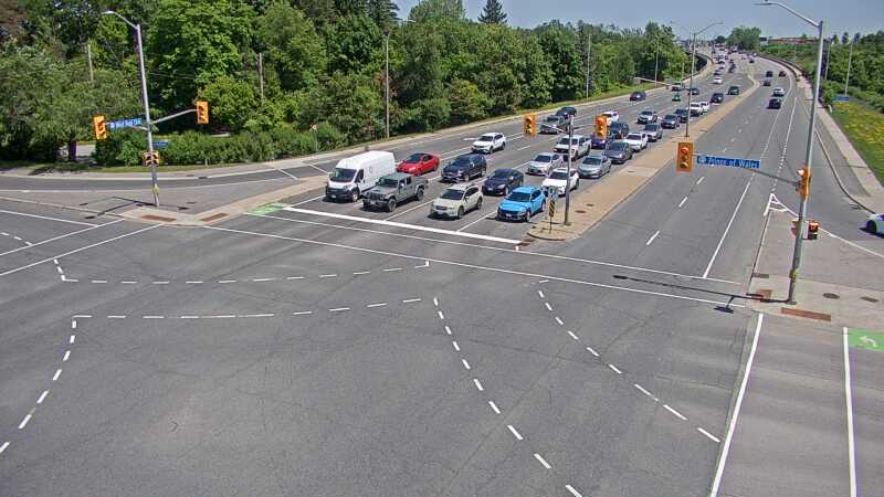 Traffic camera image at 2025-06-30 17:20:22
