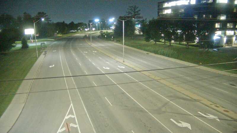 Traffic camera image at 2025-07-12 04:00:12