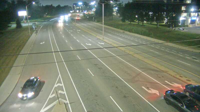 Traffic camera image at 2025-07-31 01:40:16