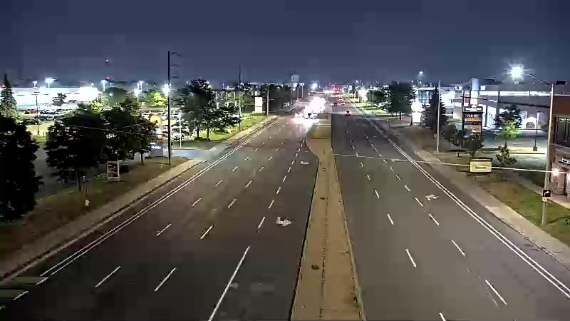 Traffic camera image at 2025-08-04 01:10:13