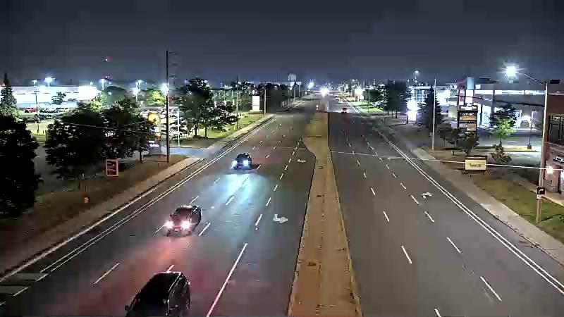 Traffic camera image at 2025-08-04 02:15:13
