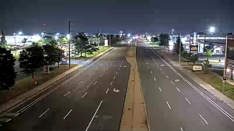 Traffic camera image at 2025-08-04 02:20:12