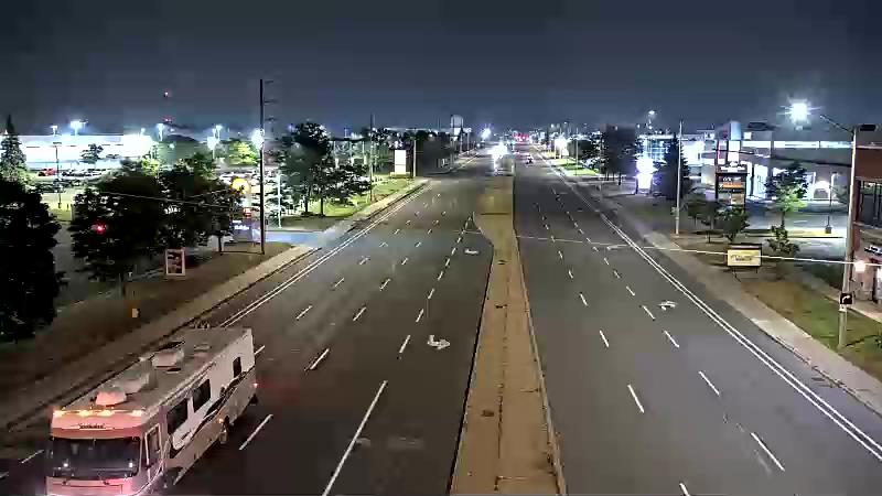 Traffic camera image at 2025-08-04 02:40:13