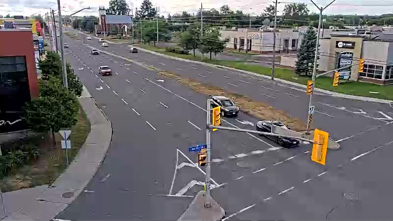 Traffic camera image at 2025-08-24 14:25:17