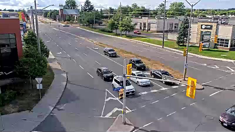 Traffic camera image at 2025-08-24 14:30:14