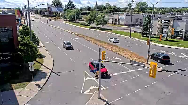 Traffic camera image at 2025-08-24 15:25:16