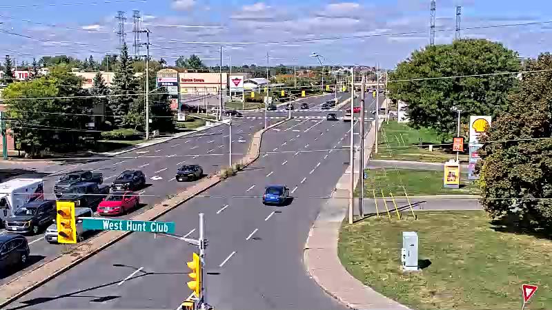 Traffic camera image at 2025-09-14 17:20:15
