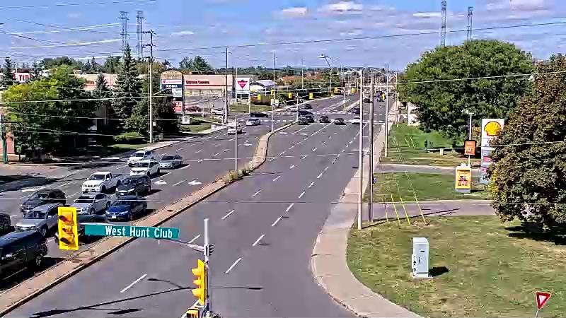 Traffic camera image at 2025-09-14 17:50:27