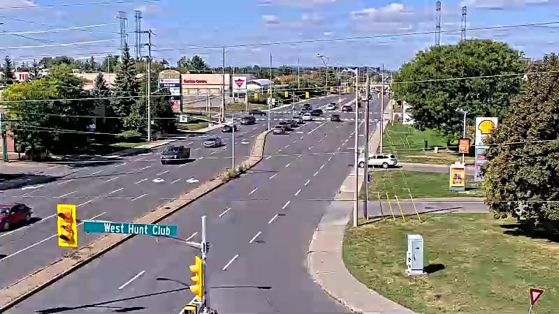 Traffic camera image at 2025-09-14 18:00:33