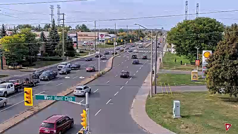 Traffic camera image at 2025-09-17 19:55:17