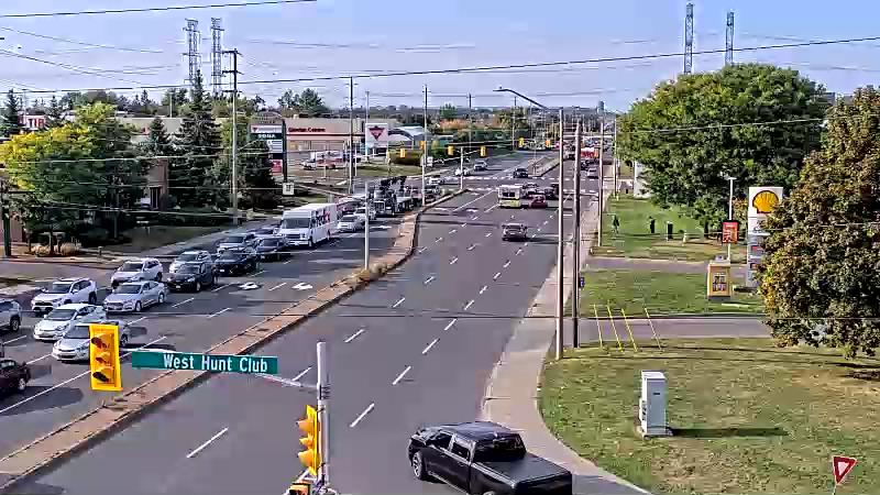 Traffic camera image at 2025-09-17 20:50:13