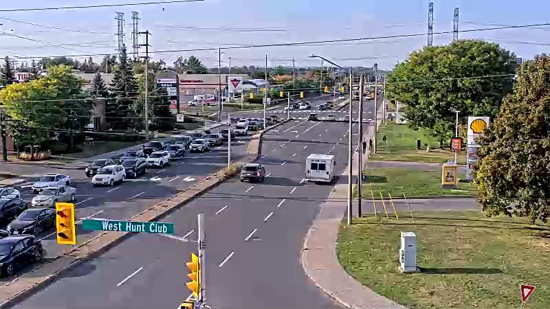 Traffic camera image at 2025-09-17 21:05:13
