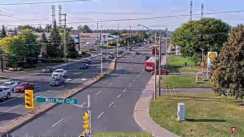 Traffic camera image at 2025-09-17 21:15:12