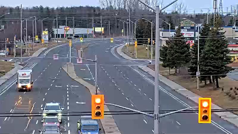 Traffic camera image at 2025-03-25 11:05:10
