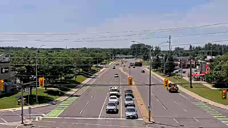 Traffic camera image at 2025-06-30 17:05:22