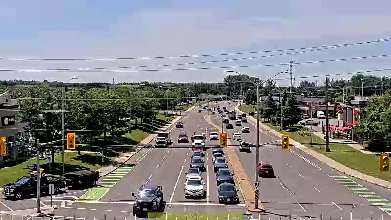 Traffic camera image at 2025-06-30 17:20:22