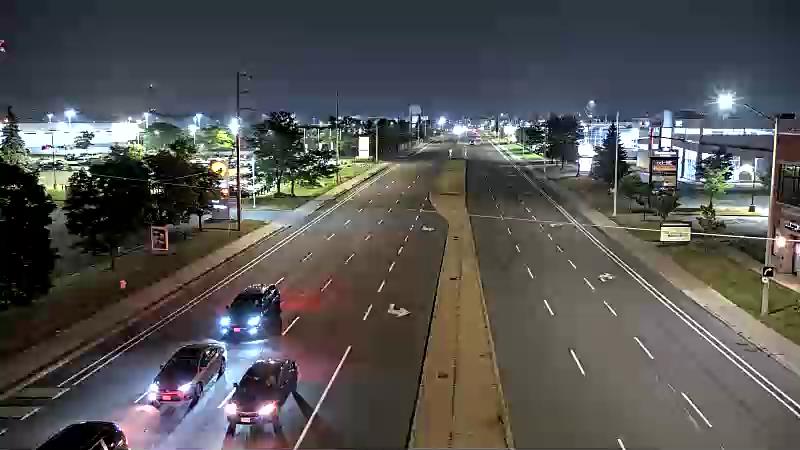 Traffic camera image at 2025-07-31 01:35:14
