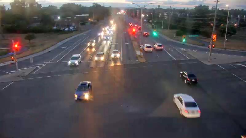 Traffic camera image at 2025-08-25 00:10:15