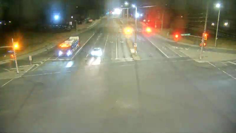 Traffic camera image at 2025-08-25 04:00:16