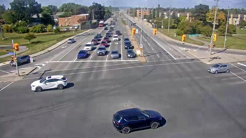 Traffic camera image at 2025-09-14 18:00:33