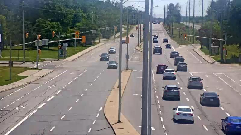 Traffic camera image at 2025-06-30 17:05:22