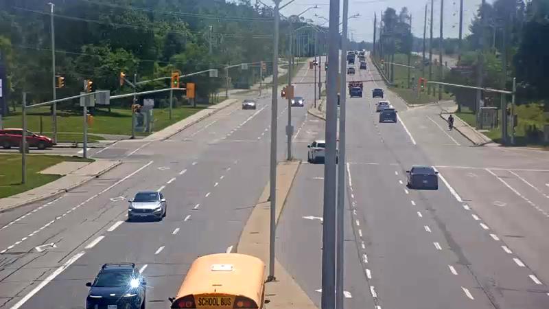 Traffic camera image at 2025-06-30 17:10:21