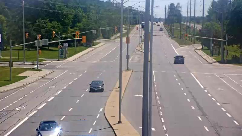 Traffic camera image at 2025-06-30 17:15:24
