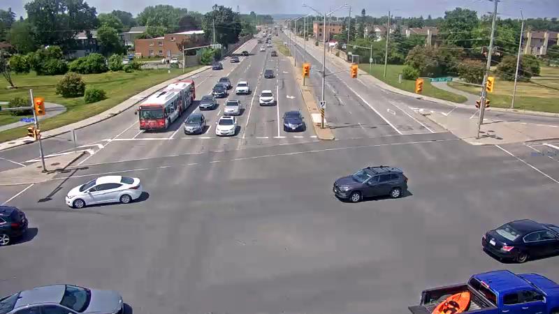 Traffic camera image at 2025-06-30 18:15:13