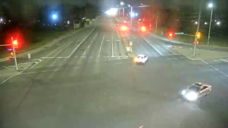 Traffic camera image at 2025-07-31 01:40:17