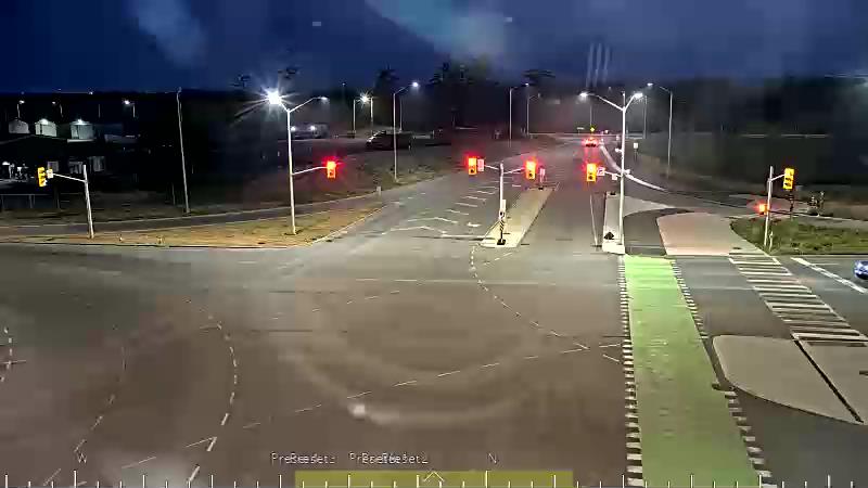 Traffic camera image at 2025-08-04 01:05:12